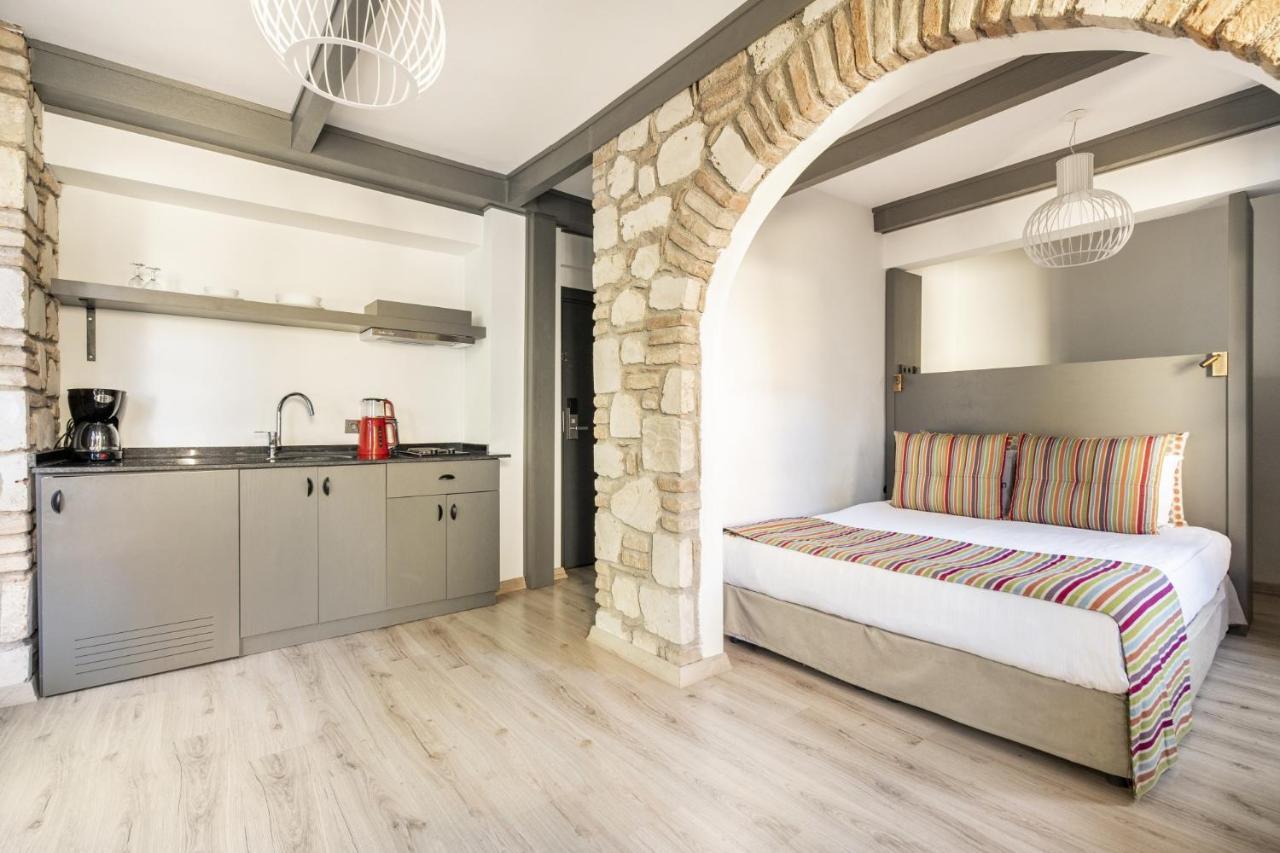 Apartament Cozy Studio Flat Near Hadrians Gate Antalya Zewnętrze zdjęcie